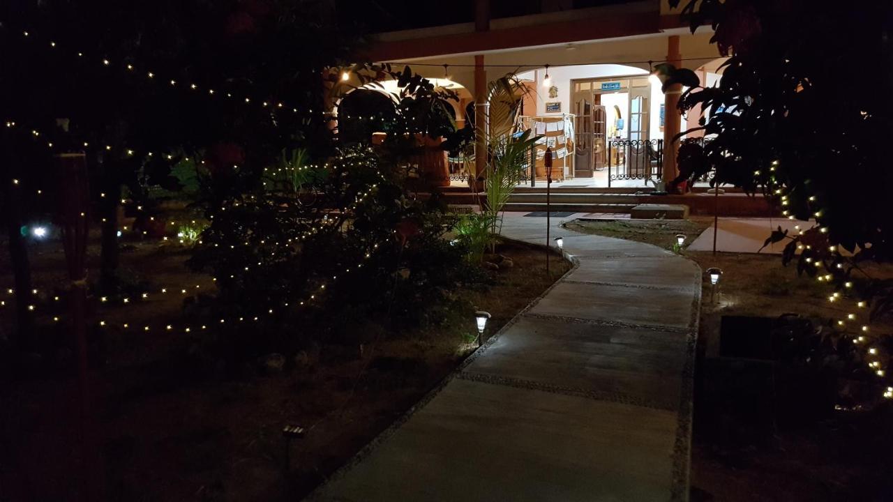 Villa Mango Hostel Puerto Escondido (Oaxaca) Exterior photo